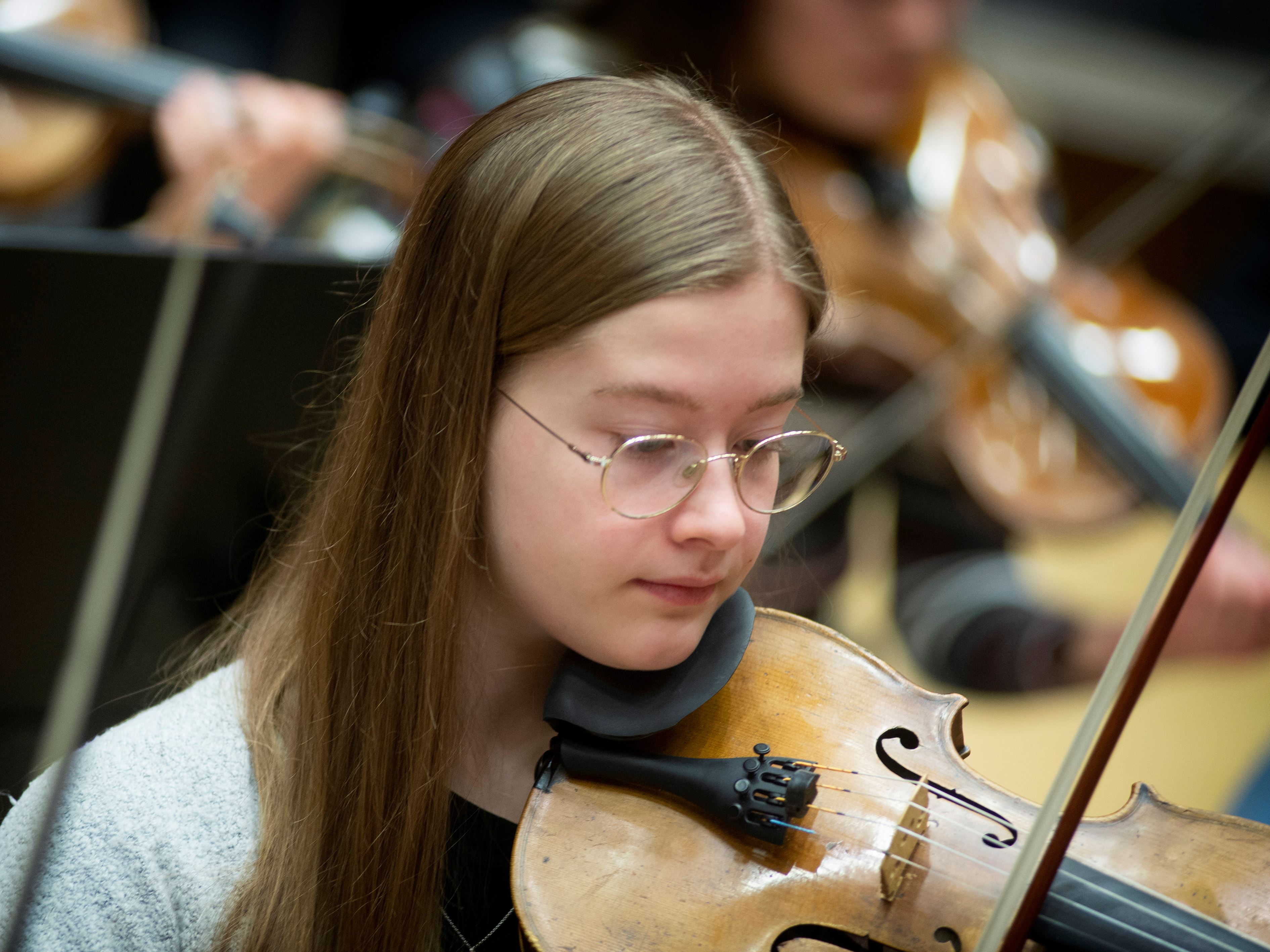 Porträttbild av musiker i Norrbottens Ungdomssymfoniker