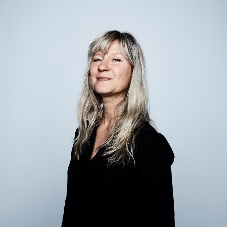 Porträttbild på sångerskan och folkmusikern Lena Willemark