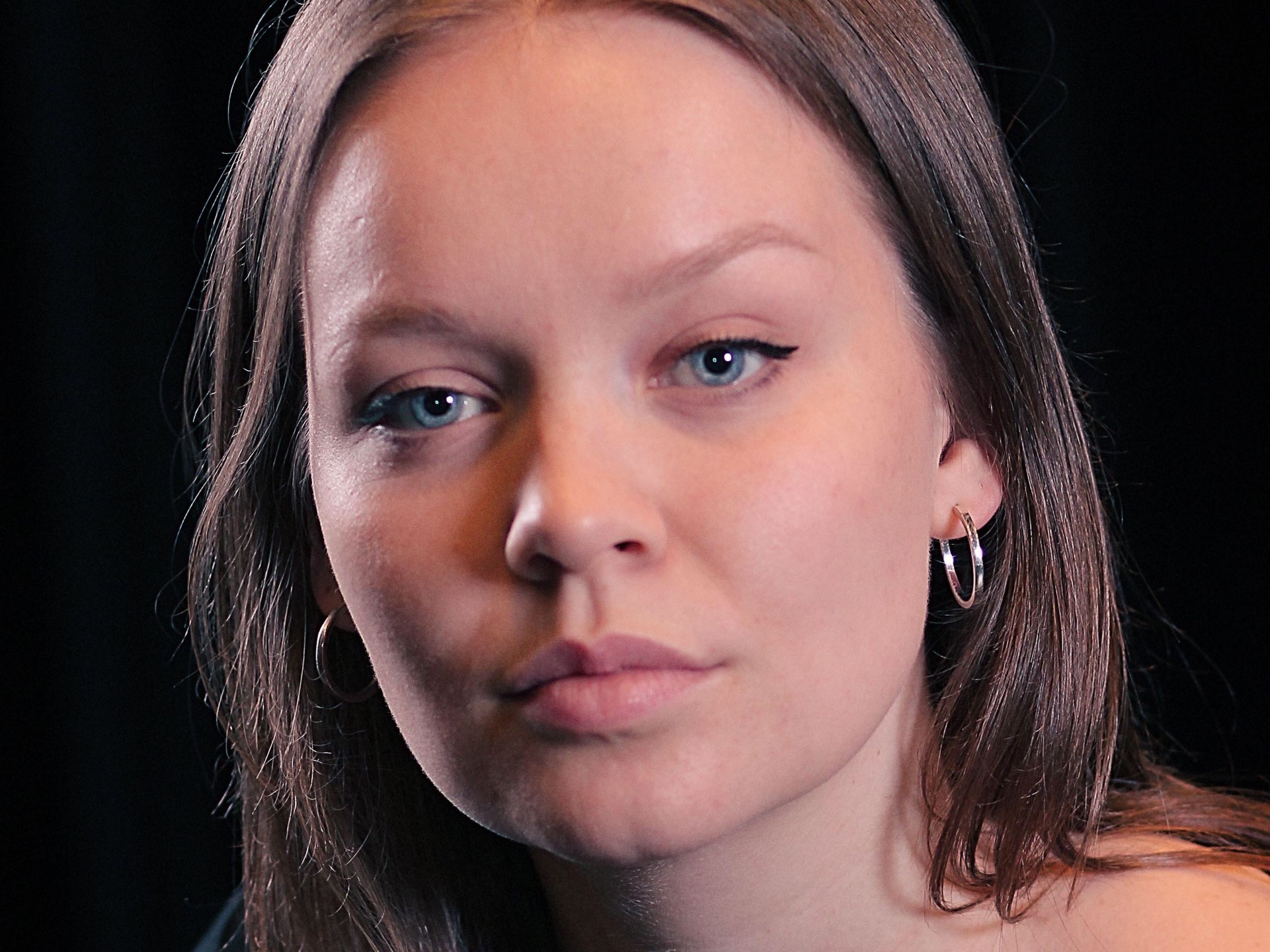 Porträttbild av sopranen Emma Johansson