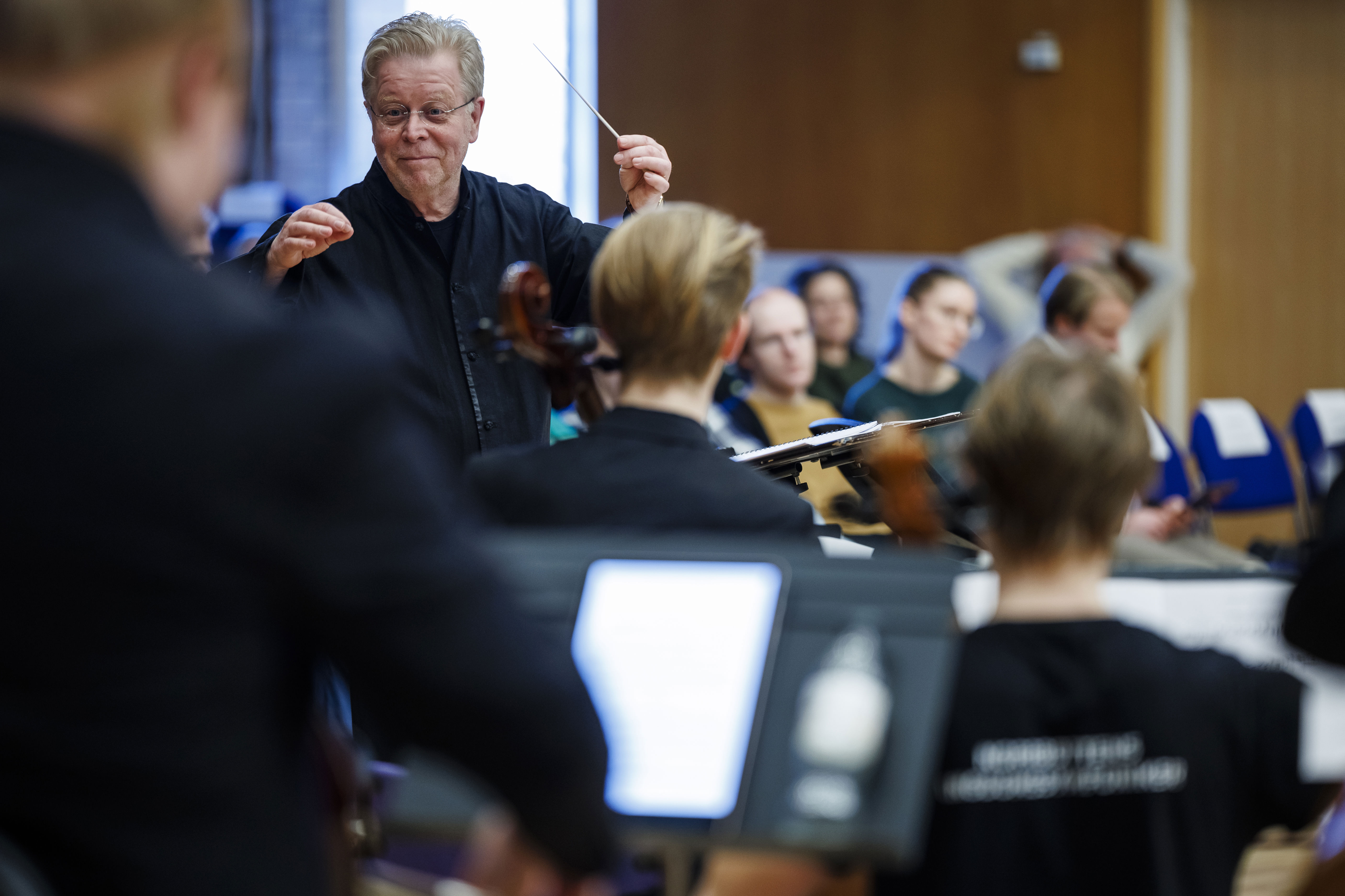 Konsertbild på ungdomarna i Norrbottens Ungdomssymfoniker 