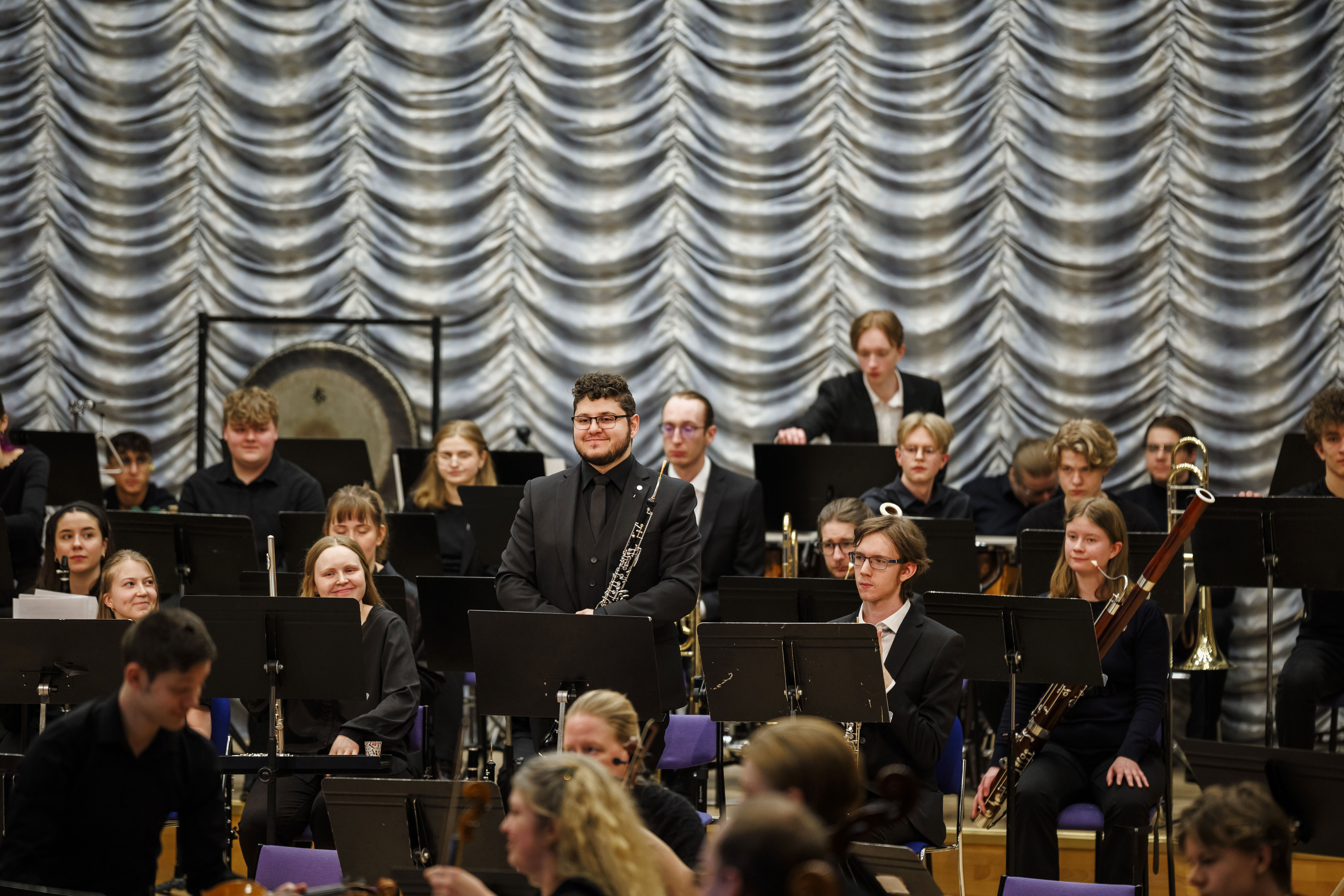 Konsertbild på ungdomarna i Norrbottens Ungdomssymfoniker 