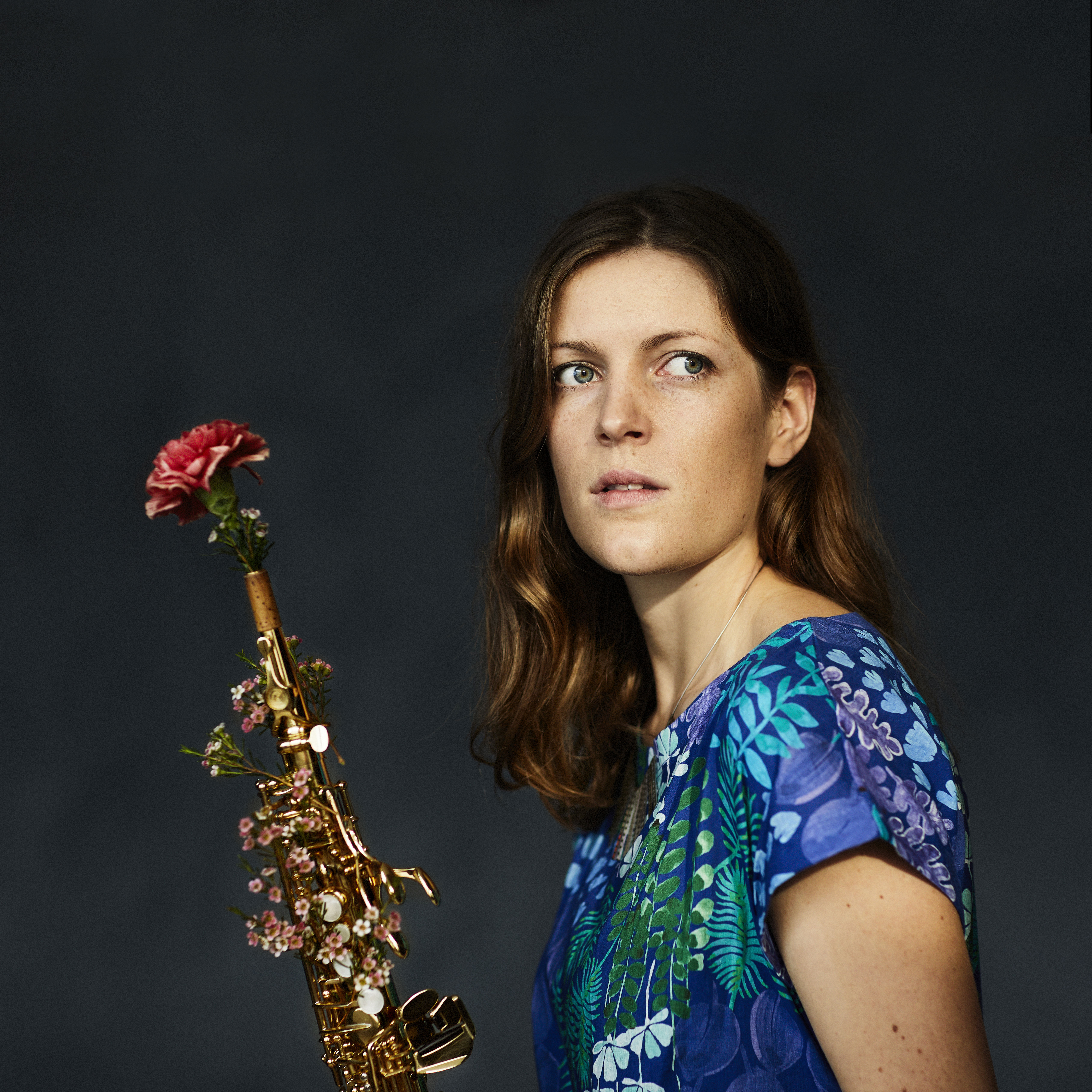 Porträtt på saxofonisten Karolina Almgren