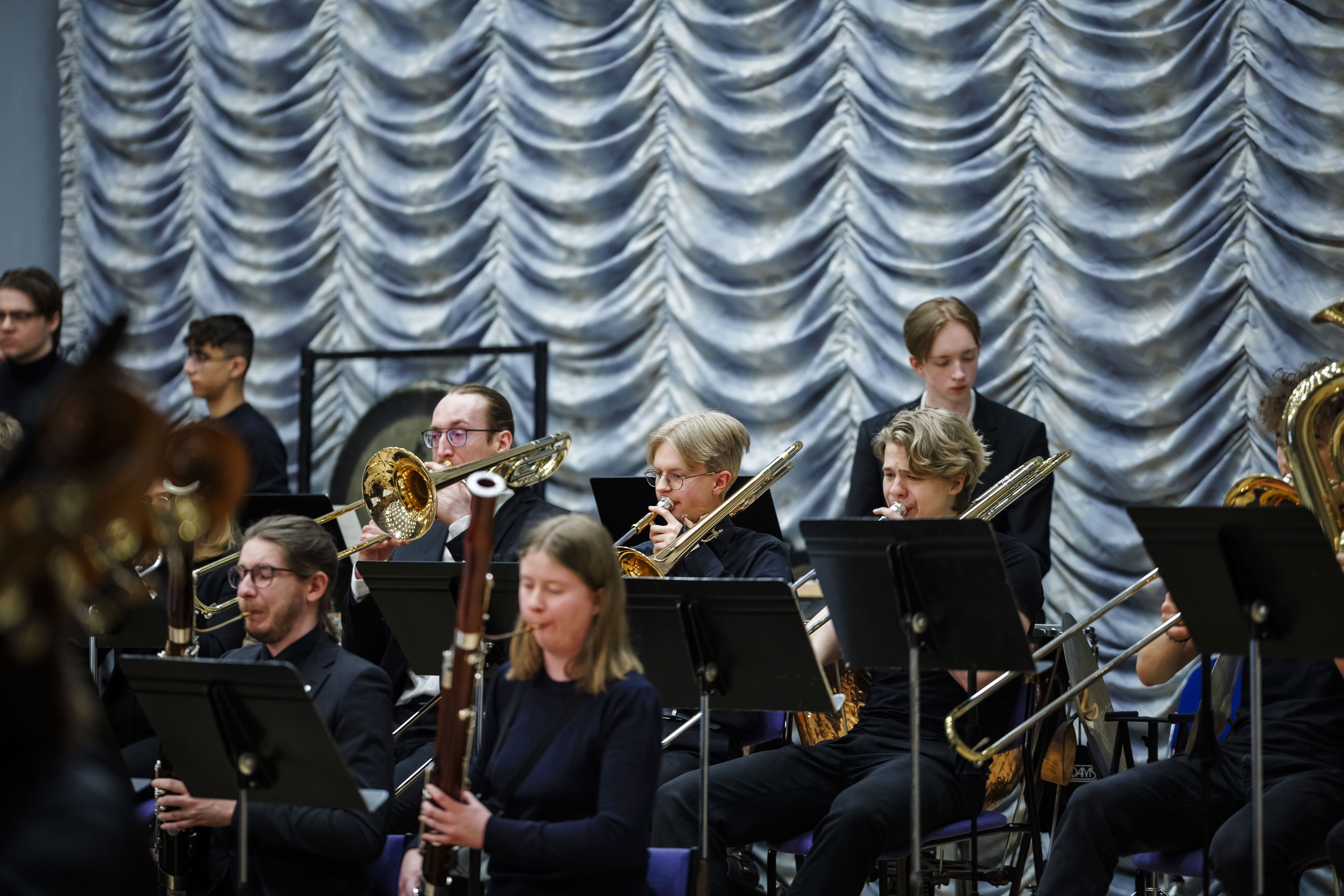 Konsertbild på ungdomarna i Norrbottens Ungdomssymfoniker 