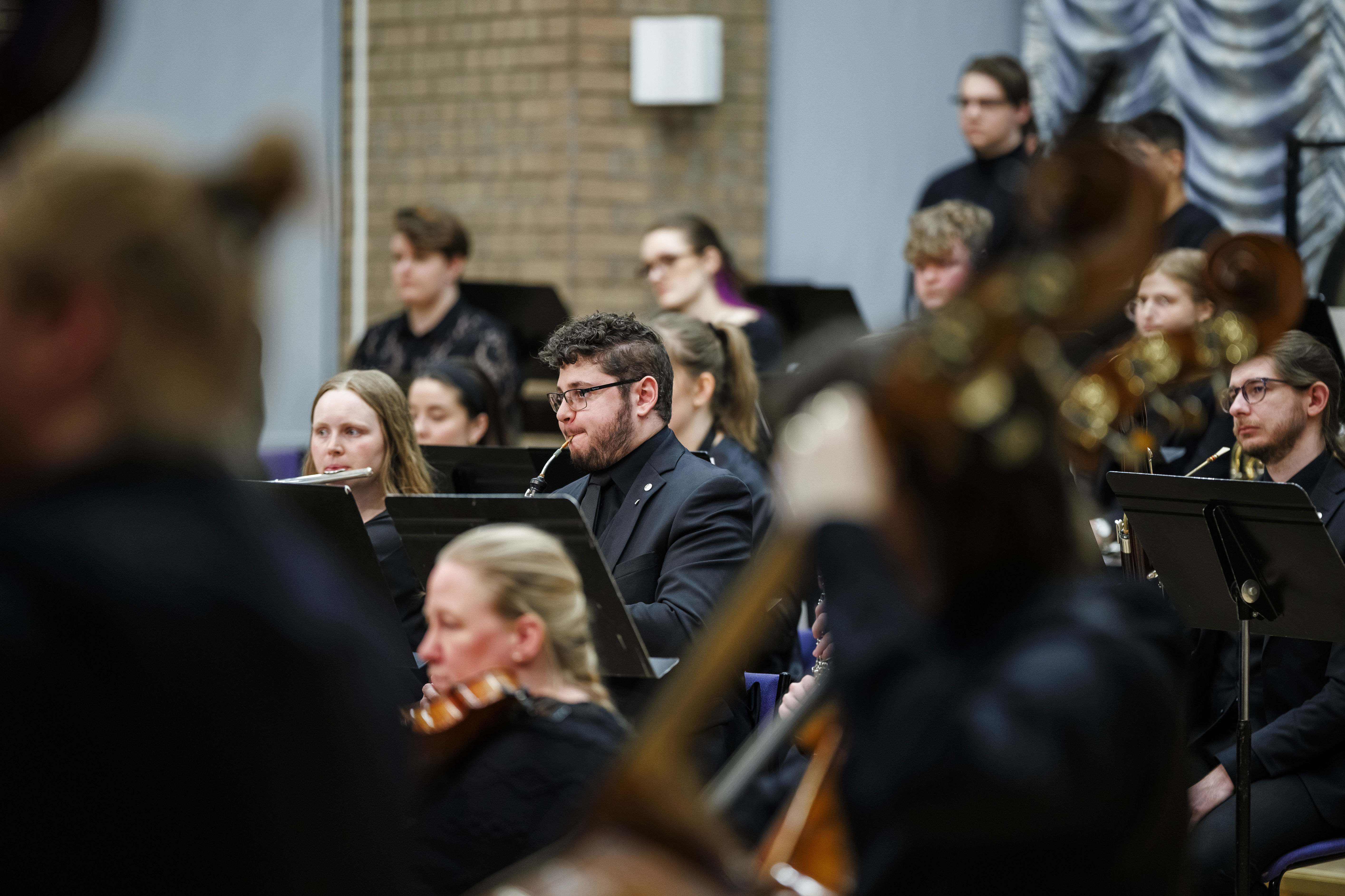 Konsertbild på ungdomarna i Norrbottens Ungdomssymfoniker 